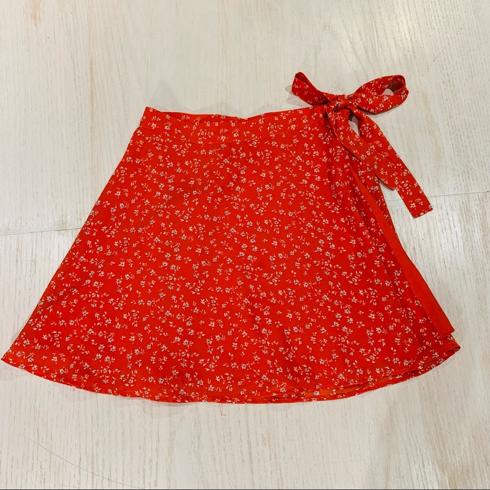 Brand: Forever 21 // Size: S